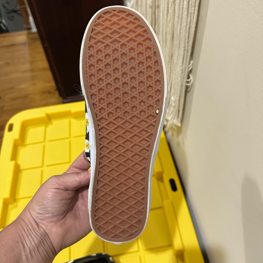 Audra Dandy Designer Vans - Picture 9 of 12